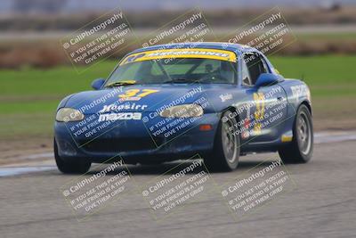 media/Jan-14-2023-CalClub SCCA (Sat) [[d2757389b8]]/Group 7/Race (Sunset)/